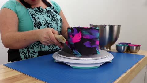 How to make Buttercream Galaxy Cake