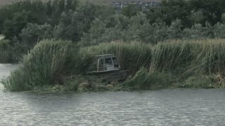 Amphibious Tank Smashing Phrags