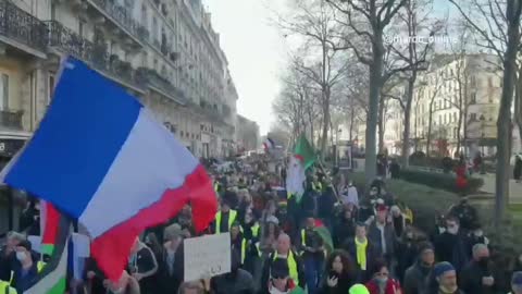 Frankrig er på gaden og demonstrerer igen for 25 Lørdage i træk