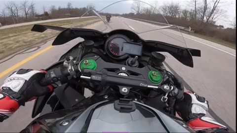 KAWASAKI H2R INSANE POWER!!! ACCELERATION