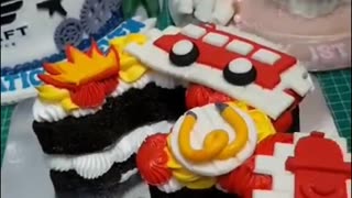 Decorating 5 Cakes in 1 Video