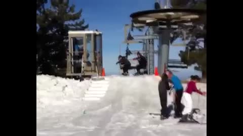 Best of hilarious ski lift fails