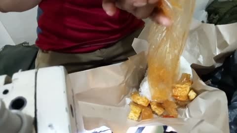 Makanan kaum buruh kecil