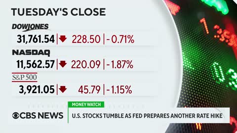 U.S. stocks tumble over fears of another Fed rate hike