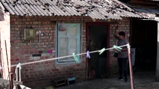 Police evacuate Ukraine family from frontline village