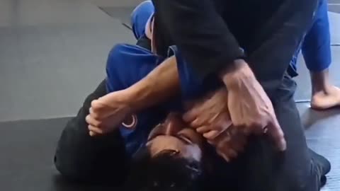 Friday trapped (armlock) #bjj #jiujitsu #judo #training #mma #train