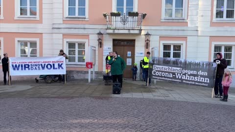 Loitz: Abschlußreden auf dem Markt 02-04-2022