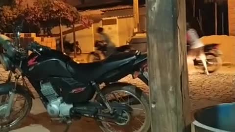 Quando bagunçam com as motos...