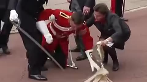 Solder faints at windsor castle