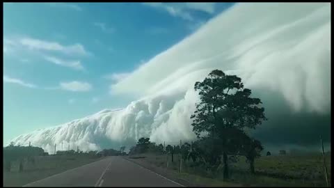 Vídeo mostra nuvens carregadas na fronteira do Uruguai e do Brasil