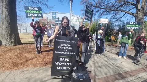 Counter protestor to “Save Women’s Sports” yells “f*ck you transphobe a**holes” at NCAA women’s swim