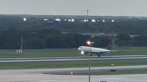 TPA Delta flight landing