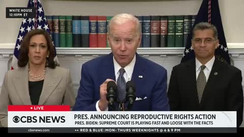 Biden reads "End of quote. Repeat the line" off Teleprompter