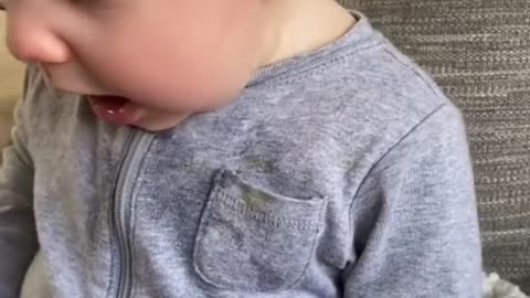 Funny confusing baby cut video
