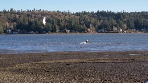 Kite surfing low tide