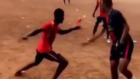 Funny soccer football fails🤣🤣🤣 2021