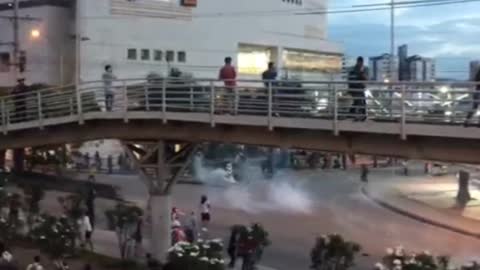 Marcha terminó en enfrentamientos en Cañaveral
