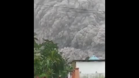 Indonesia's Semeru volcano erupts as residents flee their homes