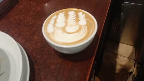 How to make swan Latte art