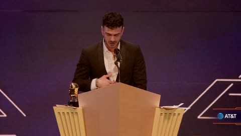 tarik wins best fps streamer at the streamer awards