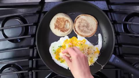 The Best Breakfast Sandwich - One Pan Breakfast - Fajar Tiny Kitchen