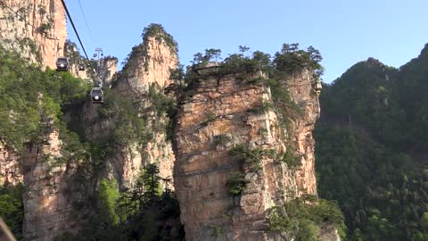 "Avatar" Mountain & Wulingyuan Scenic Area