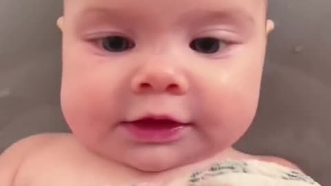 Funny Confusing baby - Cute video Tiktok - 75 - shorts