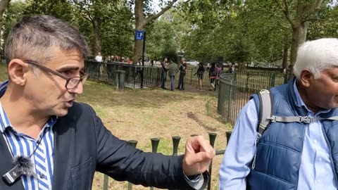 (4) Ex-Muslim Preacher - Encourage Muslims - Speakers Corner Hyde Park London 23