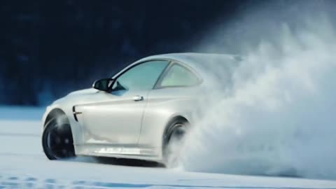 BMW M4 DRIFTING ON ICE