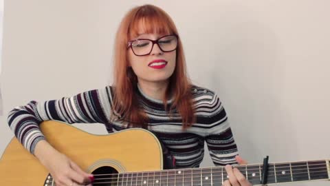 Talented artist impressively covers 'Ironic' by Alanis Morissette
