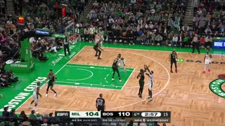 Bobby Portis hits the 3 to cut Boston's lead to 3!