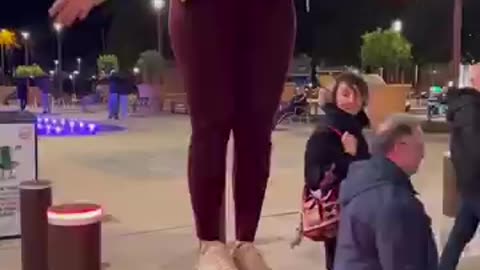 Amazing video of entertaining girl stunt