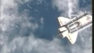 Endeavour Performs a Flyaround of the Station