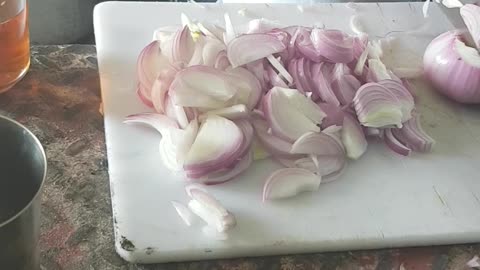 Onion cutting