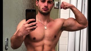 sexy guy selfies