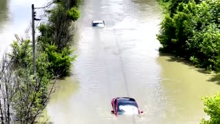 Torrential rains flood Toronto highways
