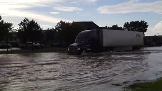 Crazy Amarillo Flooding - Stalled Cars & Firefighters