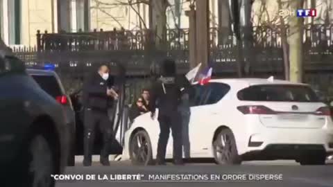 NWO troops in France pulled a gun on a French man