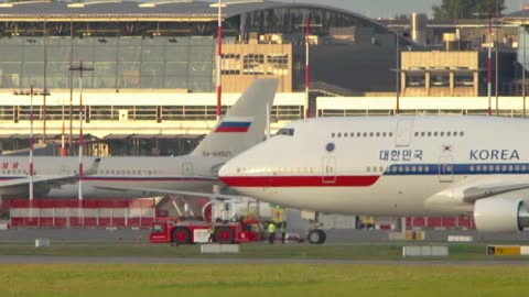 Planespotting at Hamburg Airport _ G20_ The last Takeoffs