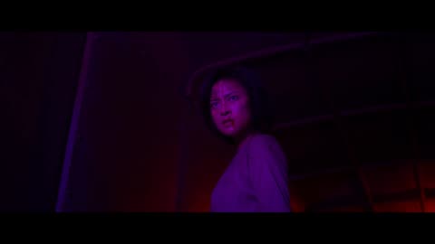 Furie (2019) - Veronica Ngo vs Female _____ Train Fight