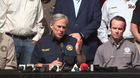 Texas school shooting briefing chaos as Beto O'Rourke heckles Gov Greg Abbott on gun control