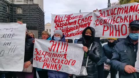 УКРАИНА (Ukraine), Киев. Выступление-14 Марии - ФОП Демеевского рынка - на митинге.