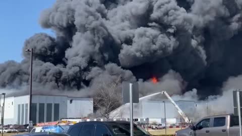 Walmart fulfillment center building burned down in Plainfield,Indiana