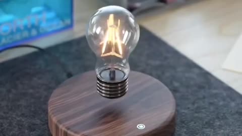 Magnetic Levitating Floating Wireless LED Light Bulb! 💡