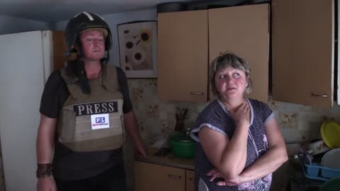Journalists Come Under Ukraine Artillery Fire In Donetsk Suburb