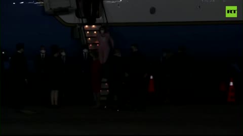 Nancy Pelosi sbarca a Taiwan nonostante le proteste di Pechino.La Presidente della Camera dei Rappresentanti degli Stati Uniti, Nancy Pelosi, è arrivata a Taiwan martedì.È il primo politico statunitense di così alto livello ad arrivare sull'isola