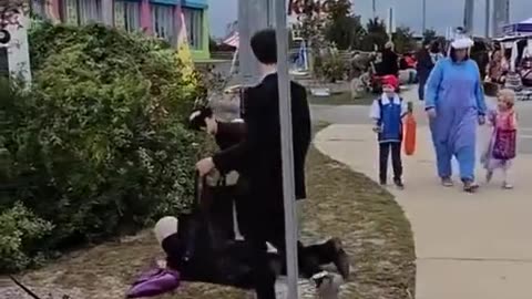 Hilarious Halloween Costume Blows Up The Internet