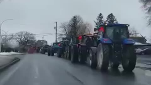 Canadian farmers rolling into Saint-Jean-sur-Richelieu, Quebec