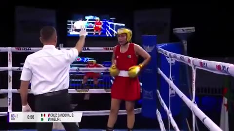 Hombre trans le da una paliza a una boxeadora mexicana en los Juegos Olímpicos