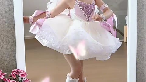 Cute girl dance